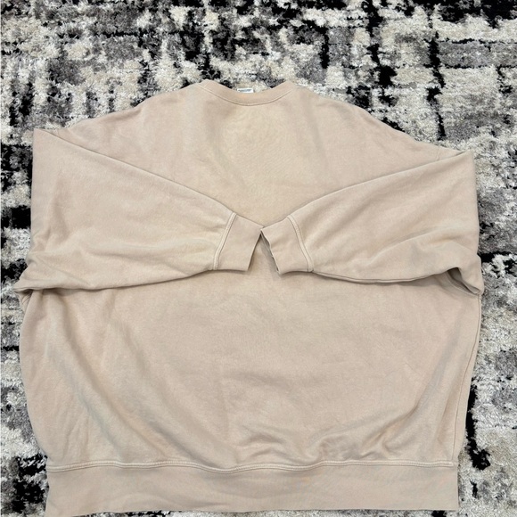 Nike Oversized Crewneck - Picture 4 of 4